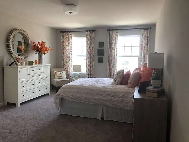 453 Tayberry Ln — Photo 14