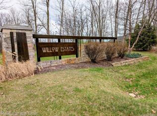508 Woodstone Ct, White Lake, MI