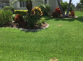 6335 Falcon Dr, Englewood, FL 34224