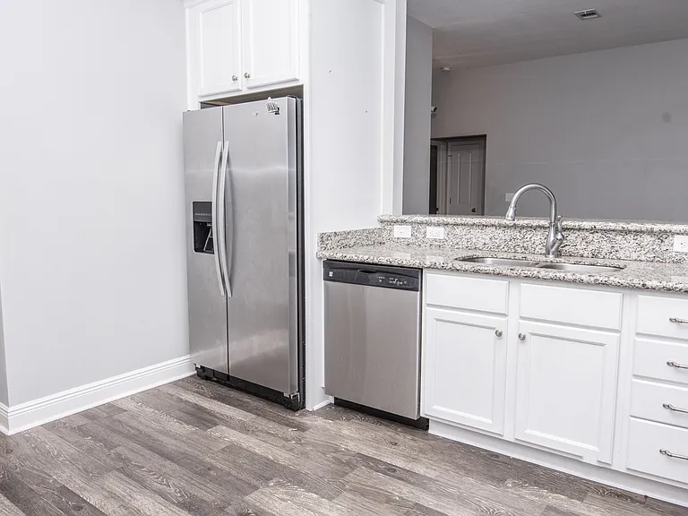 5567 Galaxy Dr — Photo 12