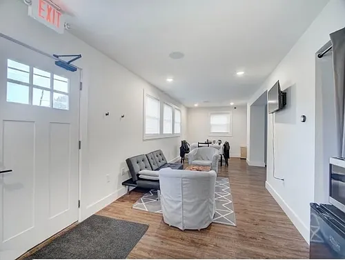 721 N Wood Ave #4 Photo 1