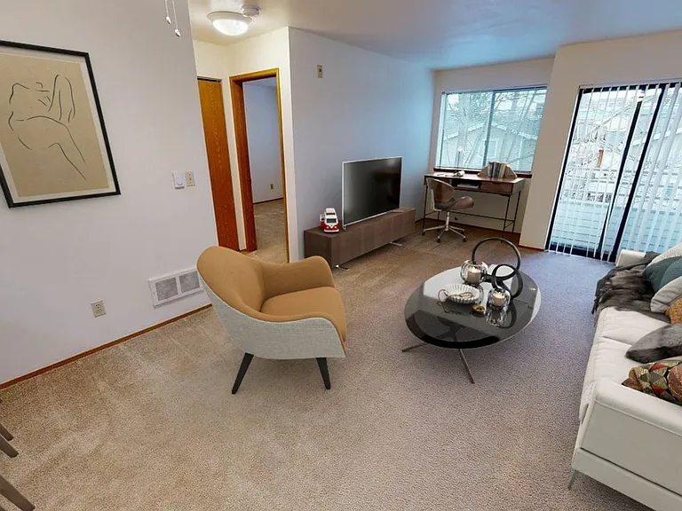 6813 Weedin Pl NE — Photo 2