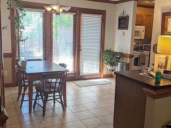 3rd image of 200 Woodcroft Pkwy #61B