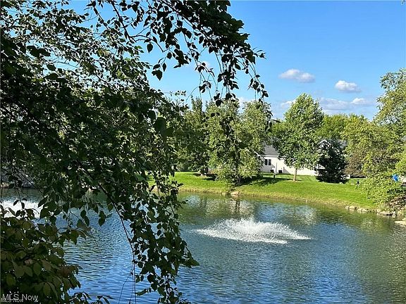 4th image of 8693 Alexandra Dr #4A