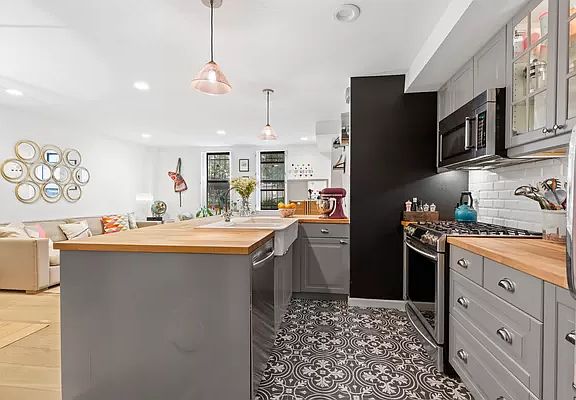 2nd image of 34 Carroll St #46-G