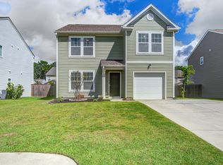 427 Thoroughbred Dr, Moncks Corner, SC 29461