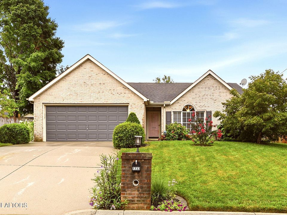 1st image of 7233 Sorrenta Rd