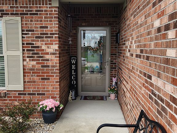 2nd image of 1302 Country Creek Cir