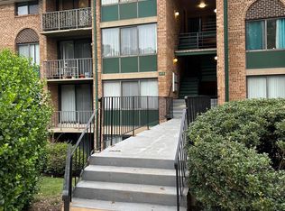 493 N Armistead St APT T1, Alexandria, VA 22312