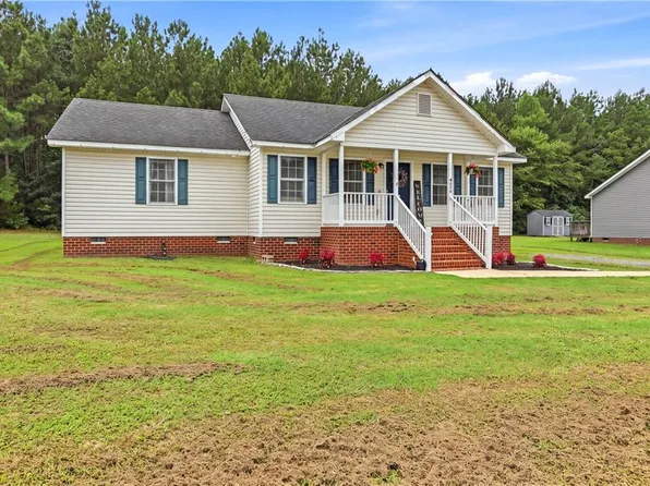4011 Moss Point Dr, North Dinwiddie, VA 23803