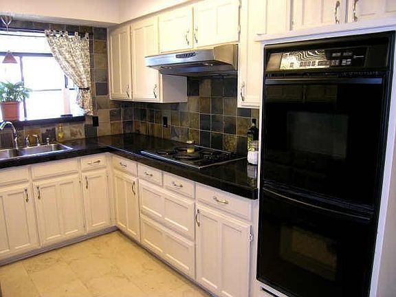 5th image of 5108 Bellefontaine Dr