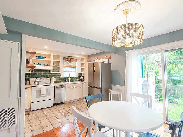 12 Maitland Ct — Photo 8