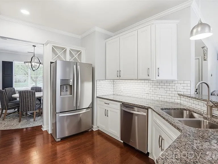 19512 Topgallant Dr — Photo 19