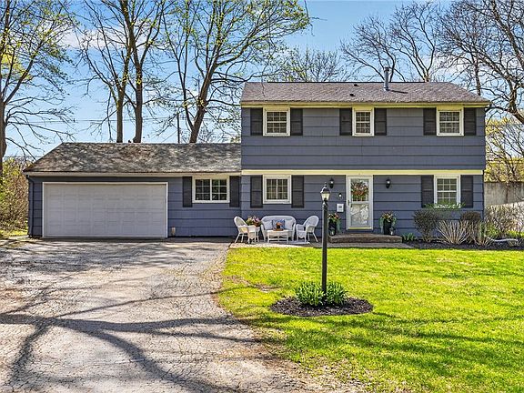 2nd image of 340 Village Ln