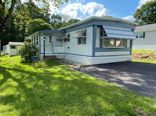 24 Maplewood Rd, Mansfield, CT 06268