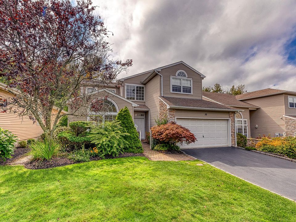32 Hamlet Dr, Hauppauge, NY 11788 Zillow