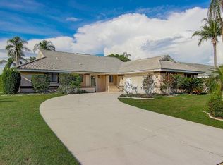 2008 Berry Roberts Dr, Sun City Center, FL 33573