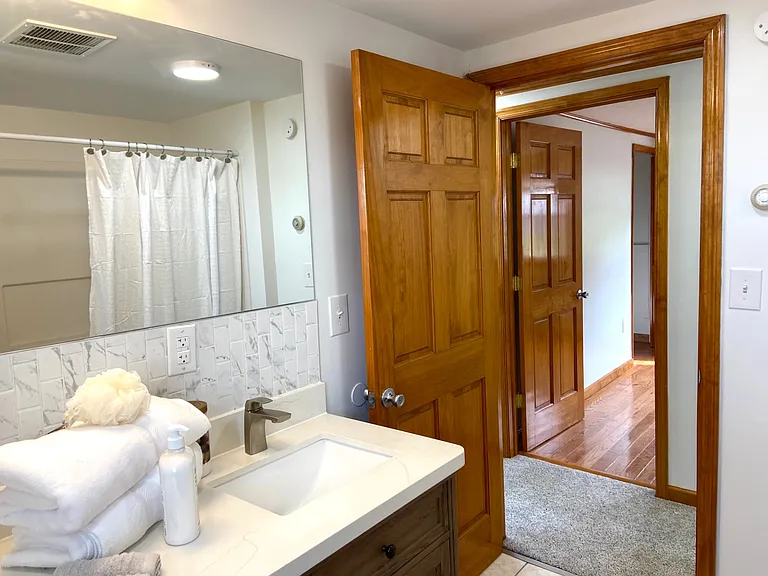 218 Highland Ave — Photo 8