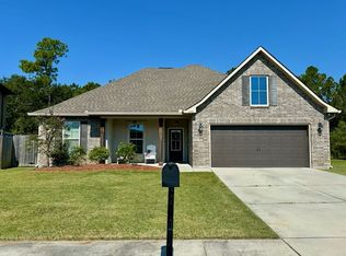 880 Reunion Place Cir, Biloxi, MS 39532