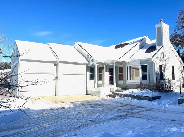 4032 Alberta Dr NE, Rochester, MN 55906