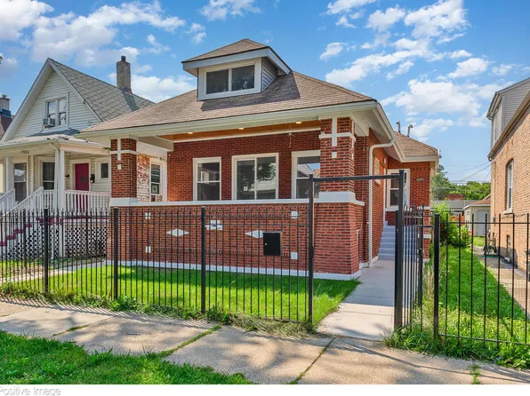 5025 W Superior St, Chicago, IL 60644