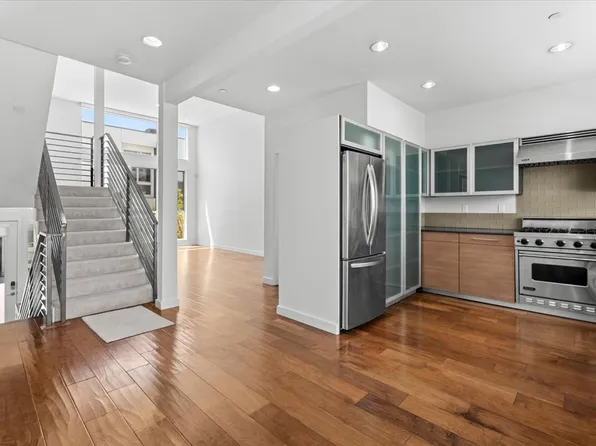 4151 Redwood Ave APT 305, Los Angeles, CA 90066