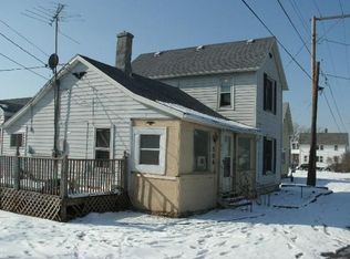 506 Railroad Ave, Hobart, IN 46393