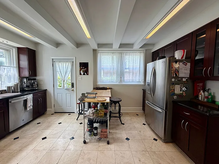 318 Lincoln Ave — Photo 15