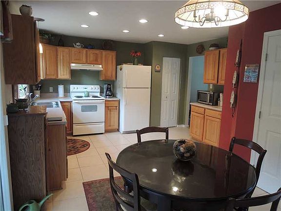 5th image of 129 Cherrywood Dr