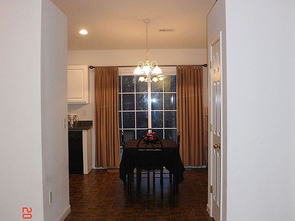 3rd image of 103 Denali Ct