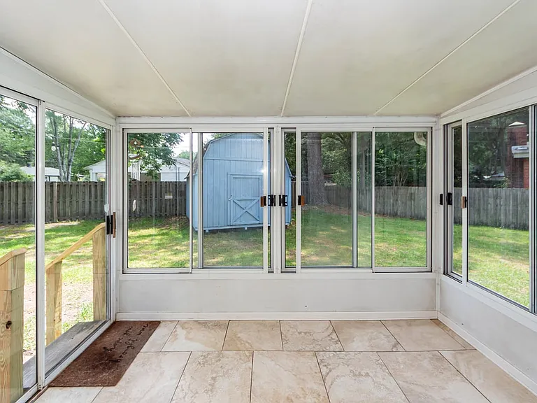 343 Cessna Ave — Photo 18