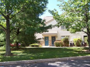 209 Foxmeadow Dr BUILDING 2, Royersford, PA 19468