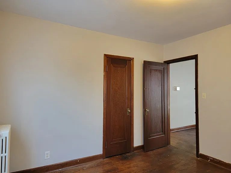 512 S Memorial Dr — Photo 7