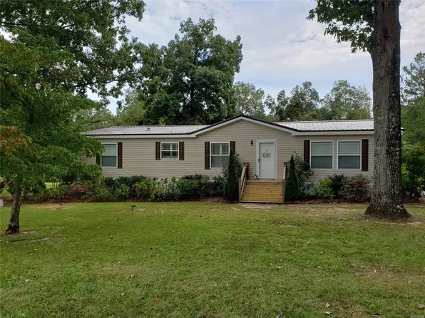 15 Valley Xing, Selma, AL 36701