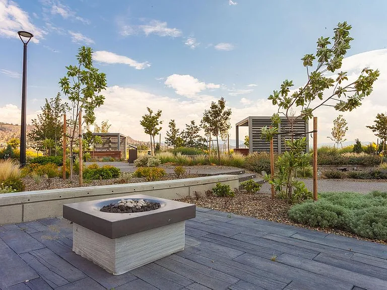 1181 Sunset Dr #1005 — Photo 38