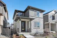 Whiteclover St-S1810-003.jpg