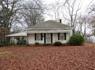 1105 Carolina St, Roanoke Rapids, NC 27870