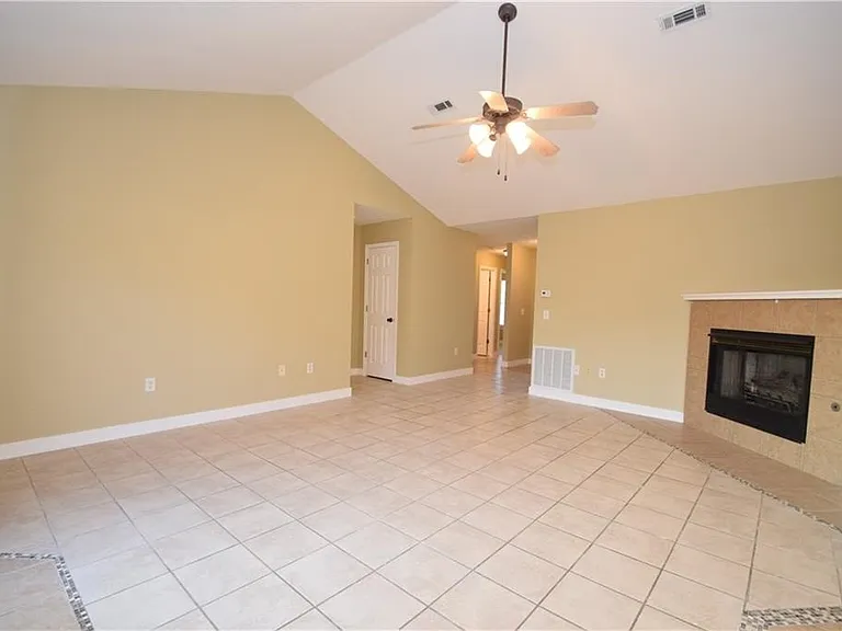 2305 S Choctaw St — Photo 13