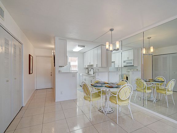 5th image of 550 SW 2nd Ave APT 125