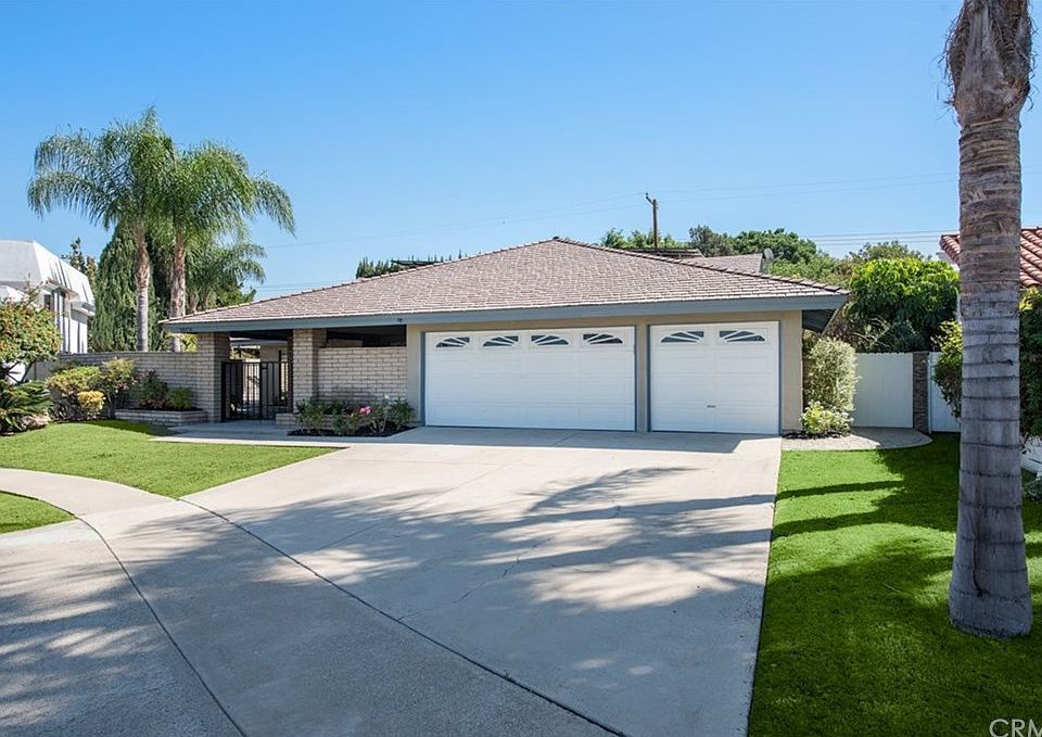 2nd image of 18131 Darmel Pl
