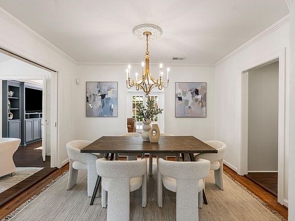 4th image of 4011 Villanova St
