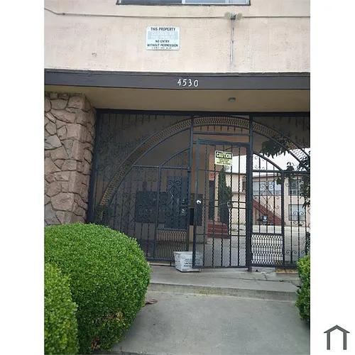 4530 Coliseum St #6 Photo 1