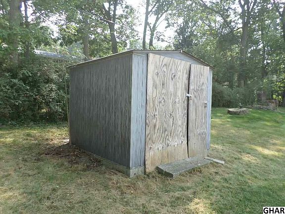 5th image of 200 Park Dr