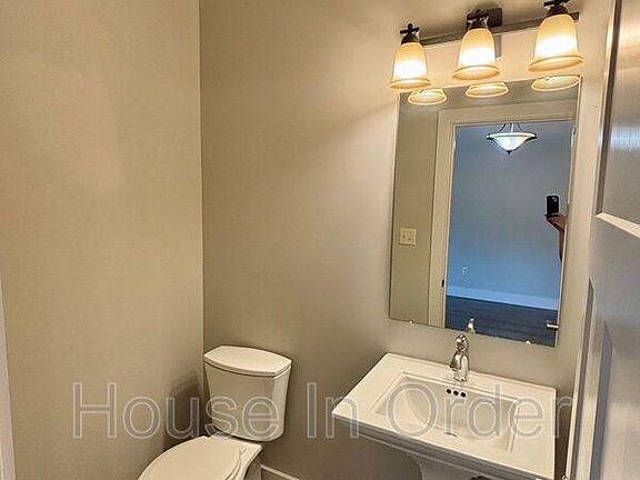 5th image of 10 Manatee Ct Unit 10