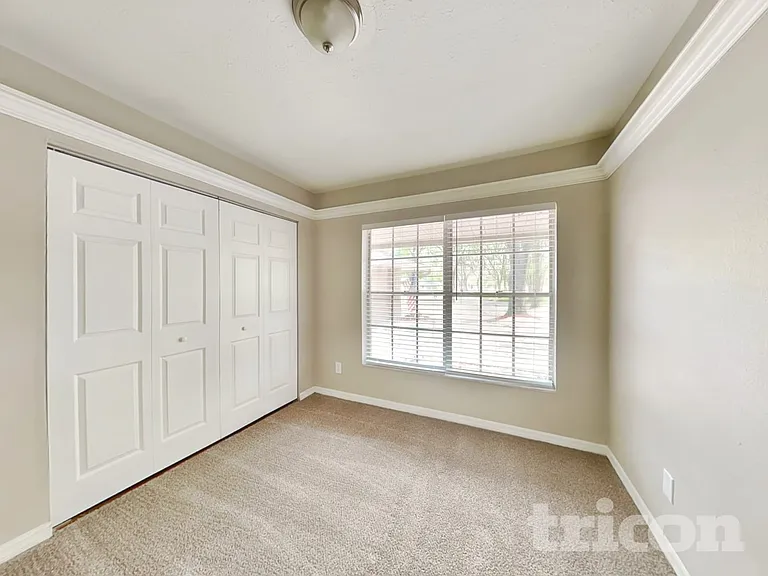 14314 Ravenwood Ln — Photo 13