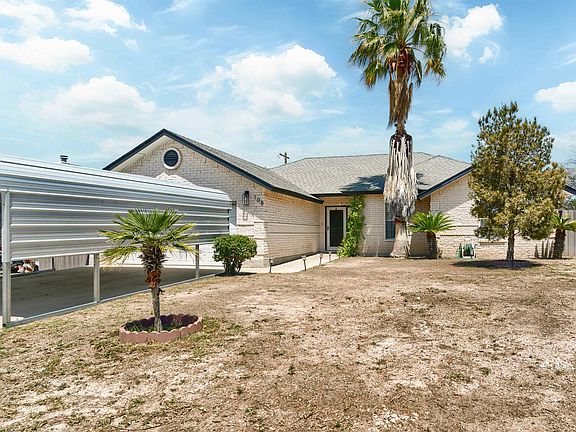 2nd image of 108 Hidden Meadows Ln