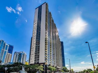 400 E Randolph St APT 3628, Chicago, IL 60601