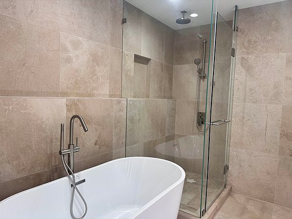 4th image of 7418 Paulson St #1304