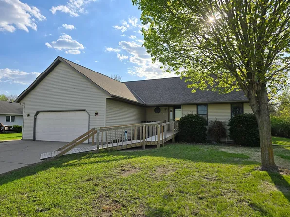 735 10th Ave S, Waite Park, MN 56387