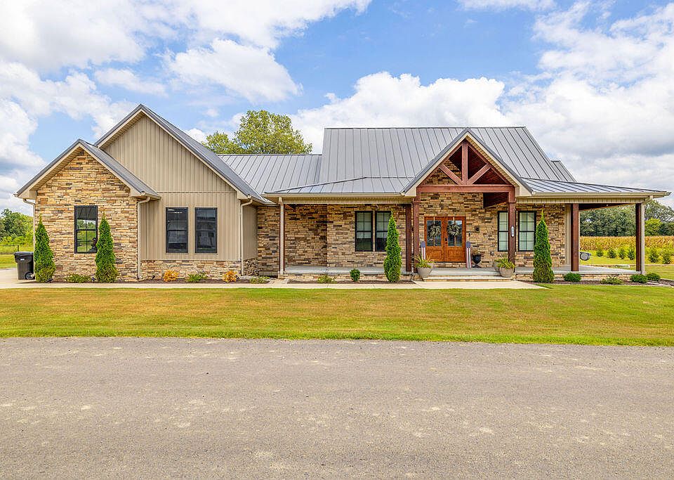 1st image of 230 Ayly Estates Dr